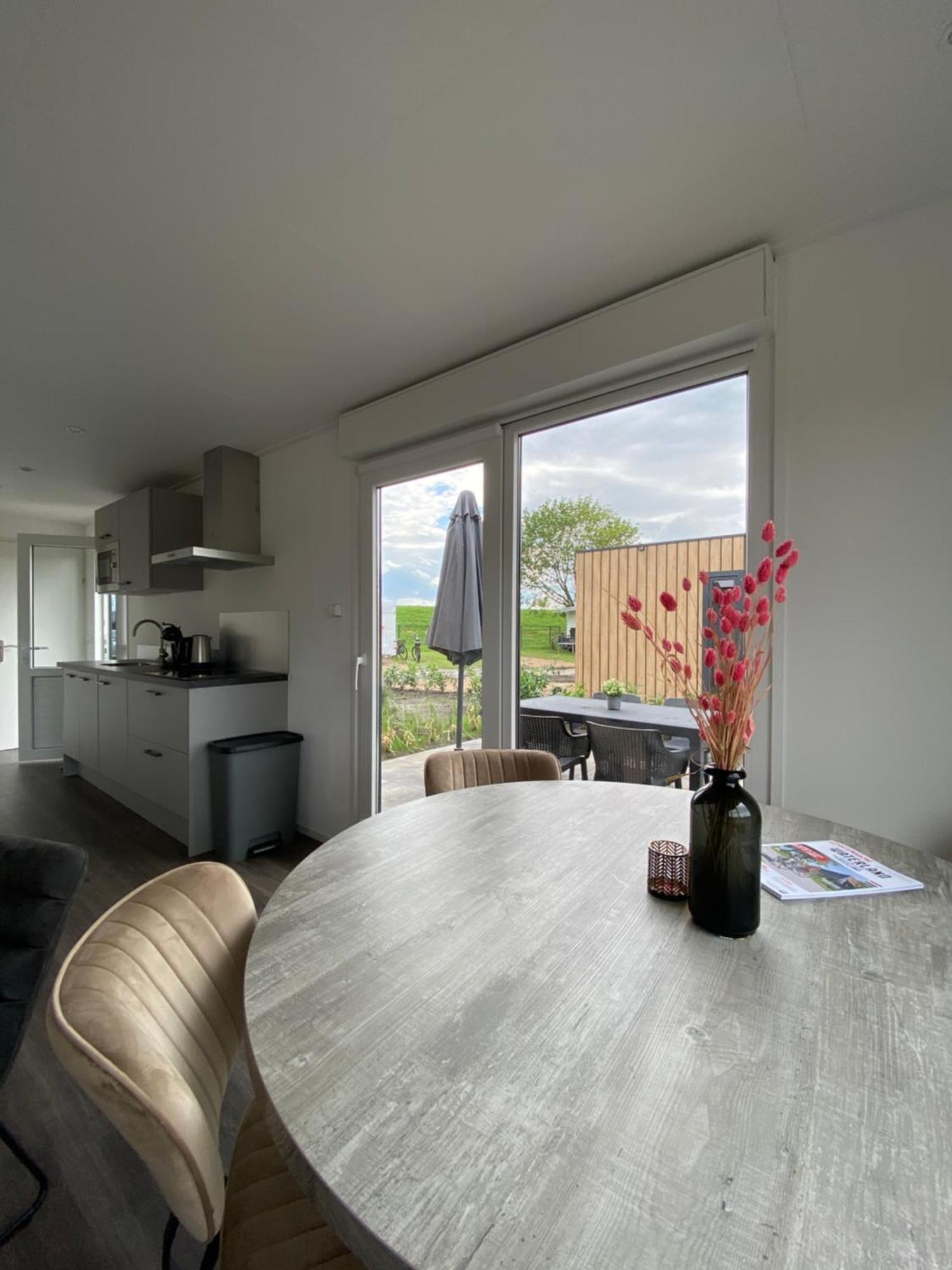 Vakantiepark Lemmer Exteriör bild