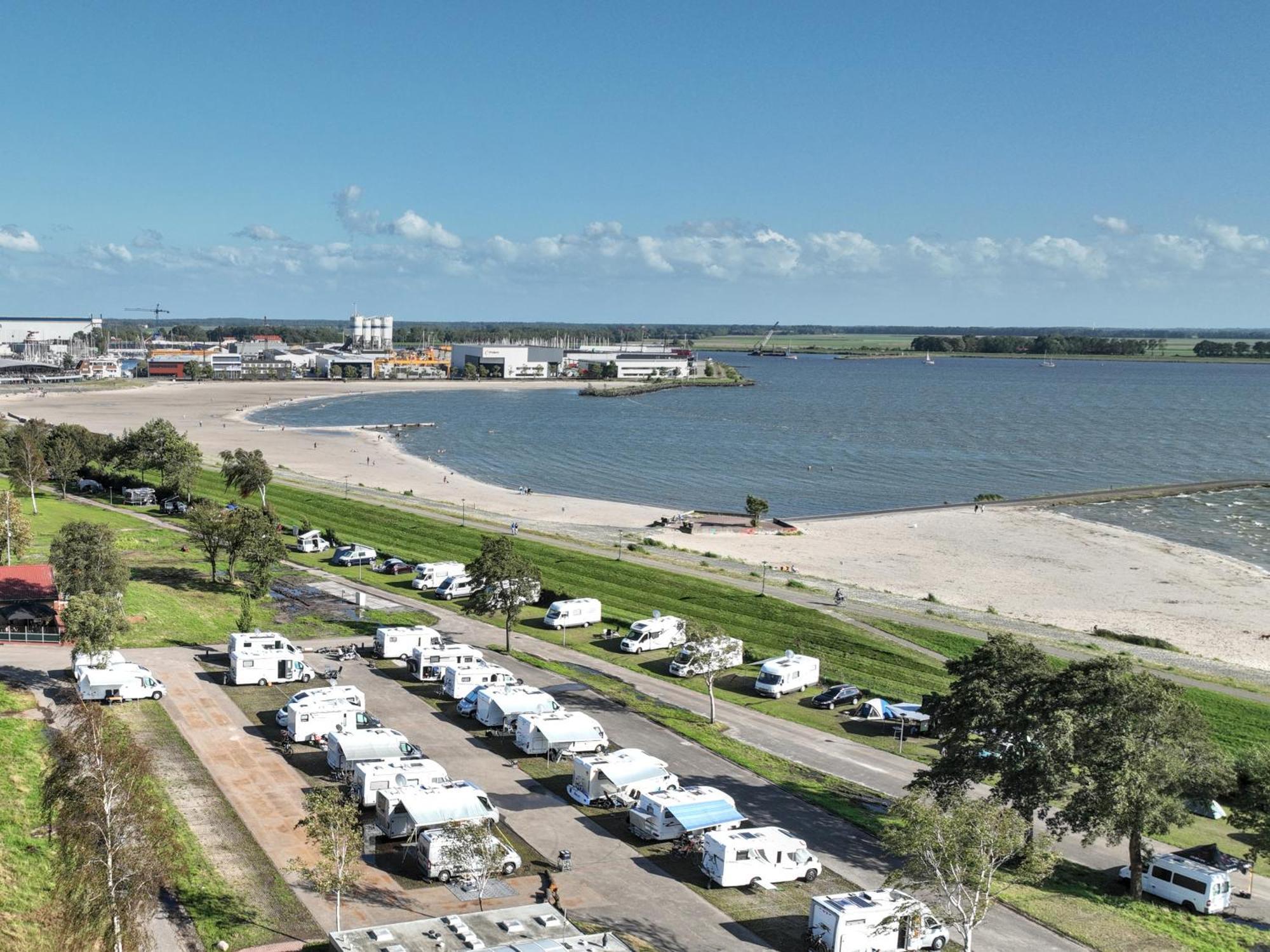 Vakantiepark Lemmer Exteriör bild